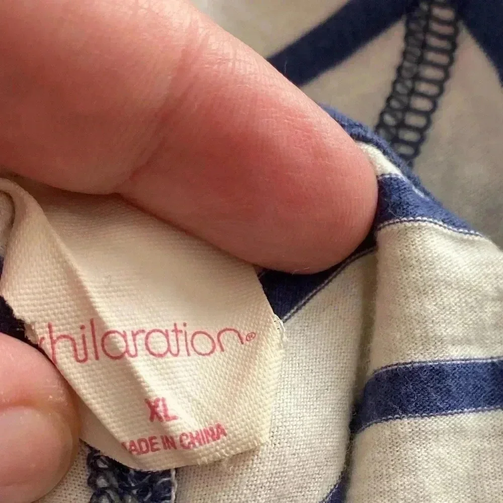 💥Xhilaration Stripped Cover-Up XL